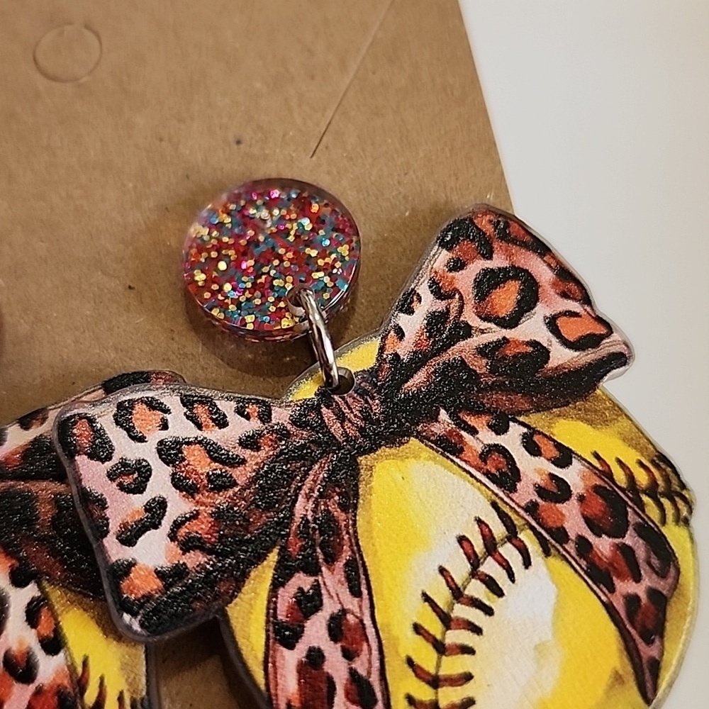 Leopard Bow Softball Acrylic Pendant Stud Earrings NWOT - Picture 5 of 6